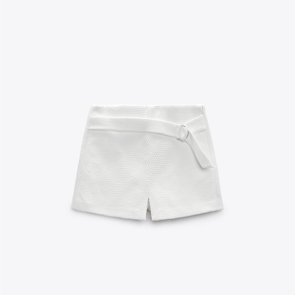 Zara Pants - Zara Women's White Textured Shorts